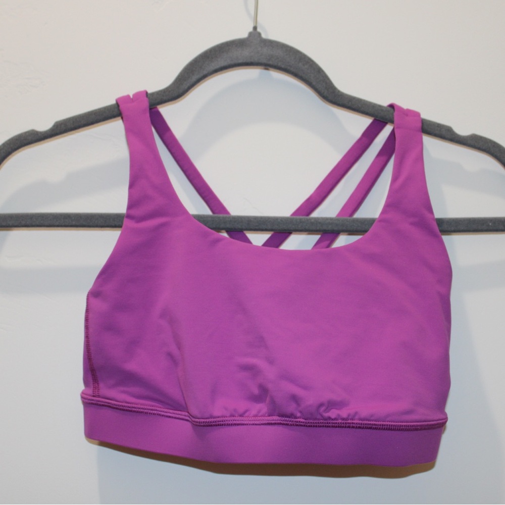 Lululemon sports bra